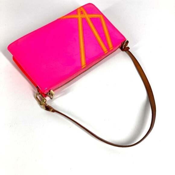 LOUIS VUITTON M91906 Monogram Vernis Fluo Lexington Handbag/Shoulder Bag/Acce... - Picture 13 of 14